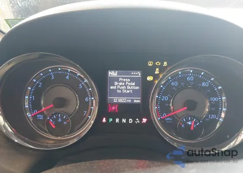 2016 Chrysler Town & Country Touring из США, поврежденный, VIN 2C4RC1BG9GR119583